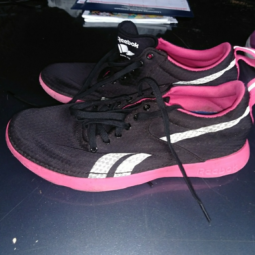 Reebok royal flag shoes